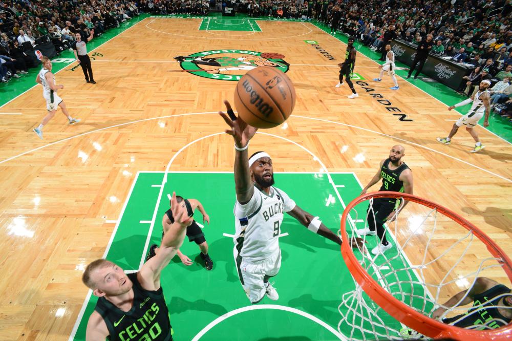 守型中场 守型中场